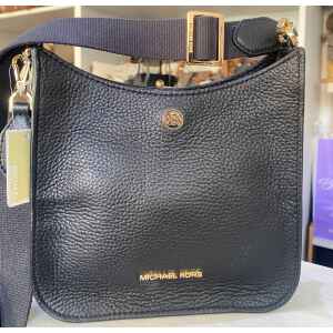 MK BRILEY MESSENGER XBODY BLACK