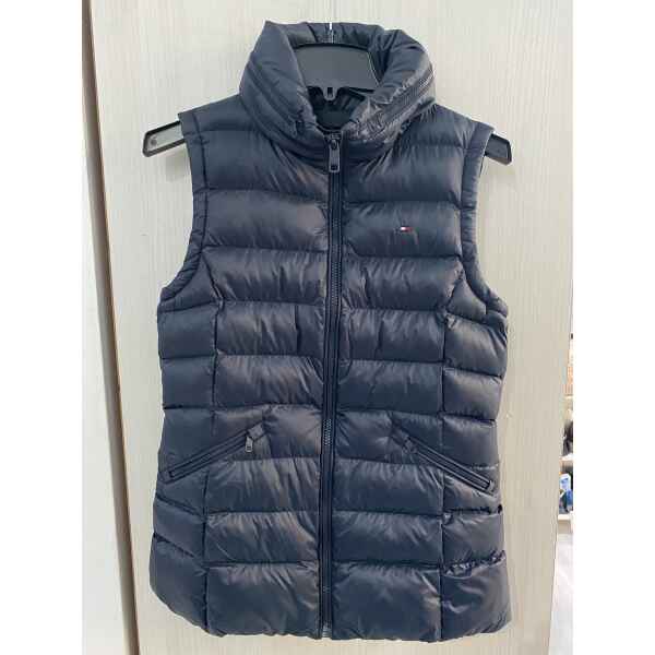 TH BLUE VEST ZIP NECK