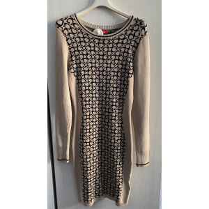 GUESS DRES WOMAN CREAM