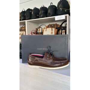 TH CLASSIC LEATHER BOAT SHOE COCOA
