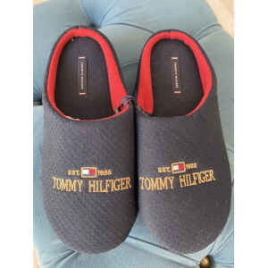 TH BED SLIPPERS DARK BLUE YELLOW LETTERS