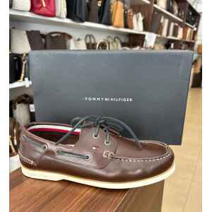 TH CLASSIC LEATHER BOAT SHOE