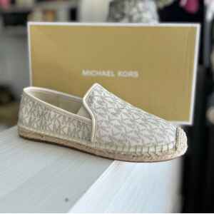 MK HASTINGS ESPADRILLE VANILLA