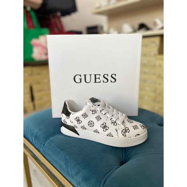 GUESS WHITE/BLACK PATTERN