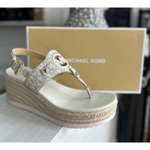 MK AUBREY CUT OUT WEDGE VANILLA