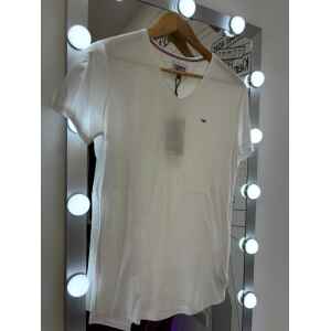 TOMMY V NECK WHITE
