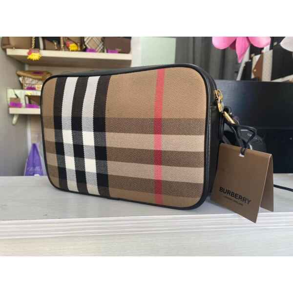 BURBERRY LG CAMERA MX BLACK