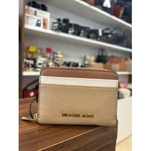 MK JET SET TRAVEL CARD CASE CAMEL MULTI