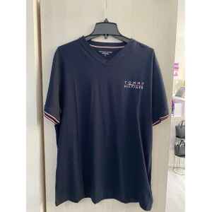 TH BLUE TSHIRT V NECK 'TOMMY HILFIGER' LOGO