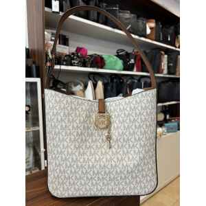 MK LYRA SMALL BUCKET SHOULDER VANILLA