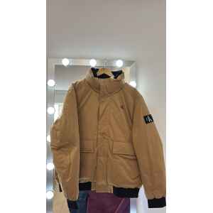 CK CAMEL JACKET BLACK DETAILS