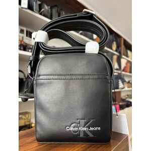 CK MONOGRAM SOFT REPORTER BLACK