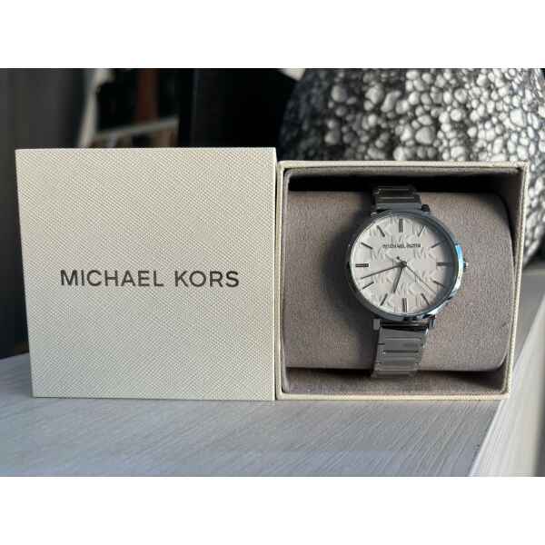 MK SILVER WATCH WHITE FACE PATTERN
