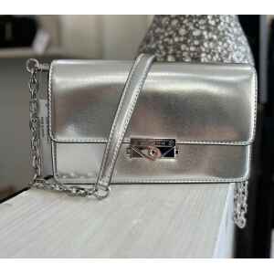MK CECE MD FLAP STRCRTD CLUTCH SILVER