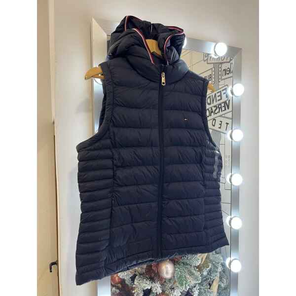TH NAVY VEST HOOD LINES