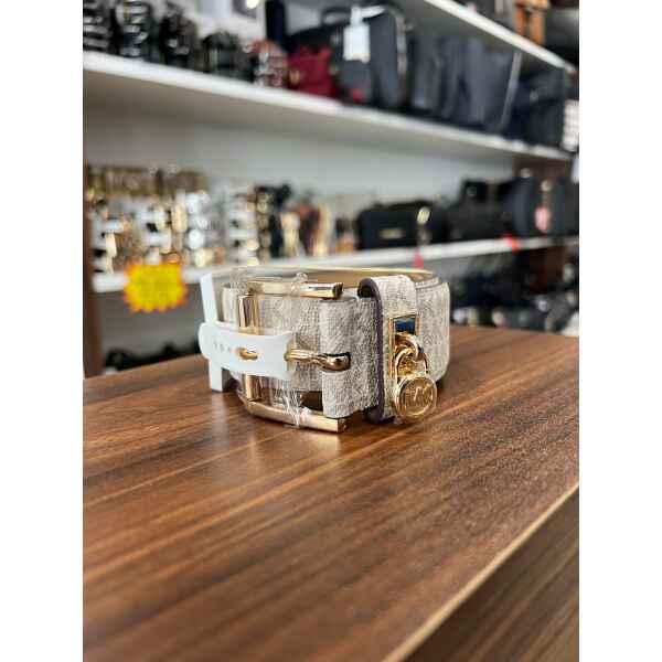 MK VANILLA BELT W/CHARM