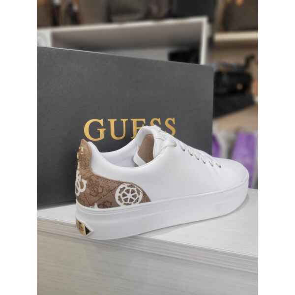 GUESS WHITE TRAINER BROWN LOGO BACK - Image 2