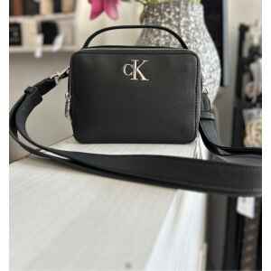 CK EO/ MINMONO CAM BAG SILVER LOGO