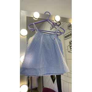 TH ITHACA STRIPE TOP CALM BLUE