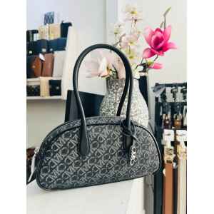 MK BLACK AND SILVER LULU