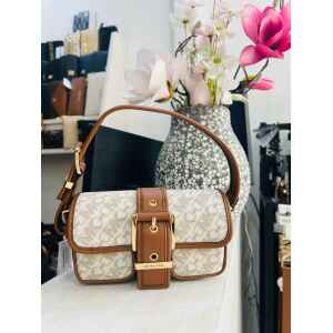 MK VANILLA POUCHETTE COLBY