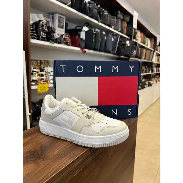 TOMMY JEANS RETRO BASKET TONAL LOGO