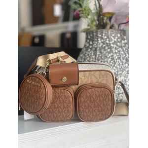 MK CAMEL MULTI MD PKT XBODY