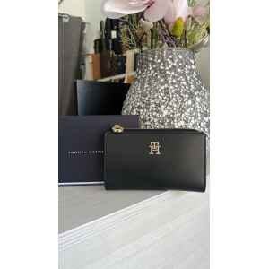 TH DISTINCT SLIM BLACK WALLET