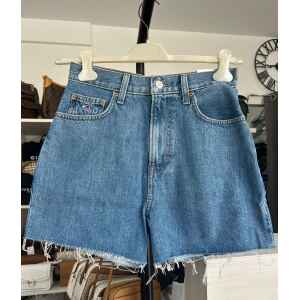 TH MOM UH SHORT DENIM