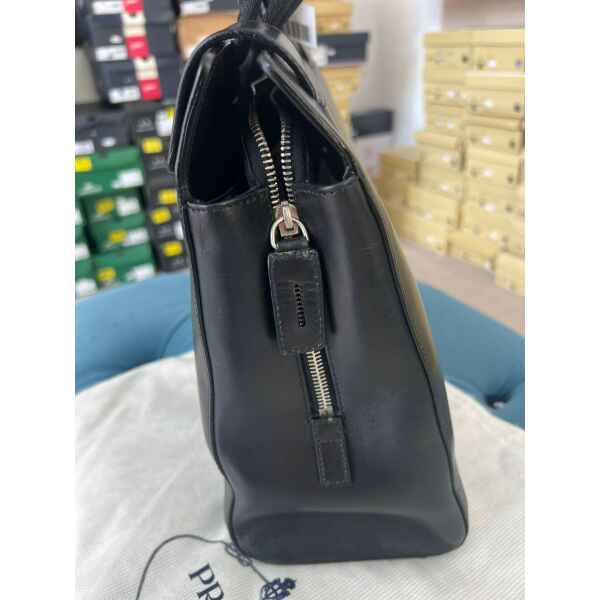 PRADA LEATHER BAG WITH POUCH - Image 4