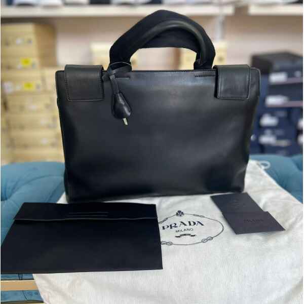 PRADA LEATHER BAG WITH POUCH - Image 5