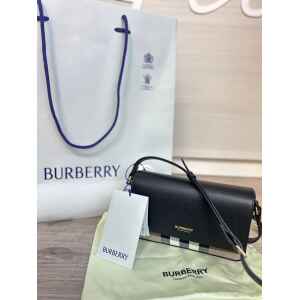 BURBERRY NEW HAMPSHIRE MX BLACK