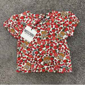 MOSCHINO FRUITS TSHIRT