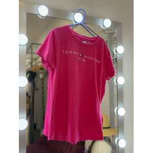 TH PINK TSHIRT LOGO FLAG