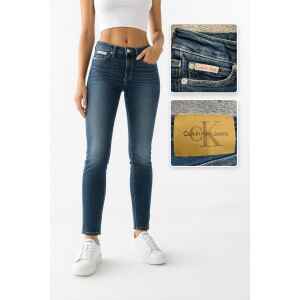 CK DENIM DARK MID RISE SKINNY