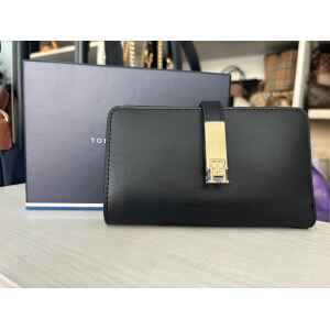 TH HERITAGE MED BLACK PURSE
