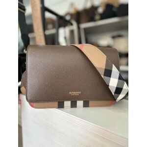 BURBERRY MACKFORD MX EARTH