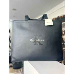 CK SCULPTED SLIM TOTE BLACK