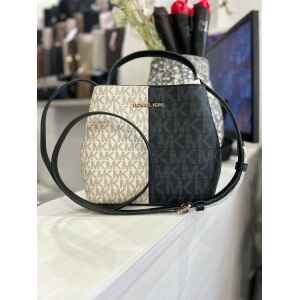 MK PRATT BLACK MULTI SMALL BUCKET MESSENGER