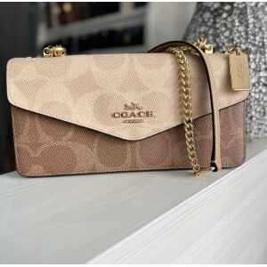 COACH KLARE ENVELOPE SAND/TAN