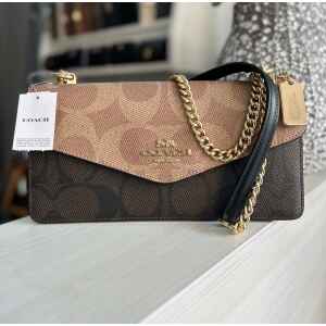 COACH WALNUT/TAN KLARE