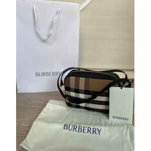 BURBERRY SM CAMERA MX BLACK