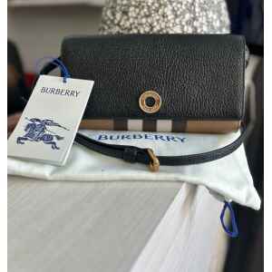 BURBERRY BLACK HOLLY