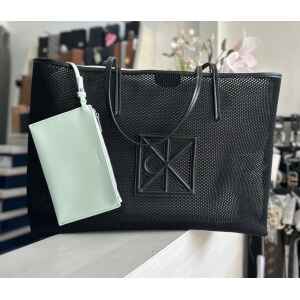 CALVIN KLEIN EMBLEM MESH XL TOTE BLACK
