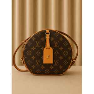 PRE-OWNED LOUIS VUITTON BOITE CHAPEAU SOUPLE MM