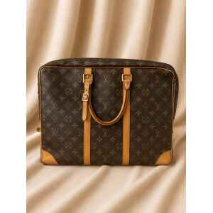 PRE-OWNED LOUIS VUITTON VOYAGE PORTE DOCUMENT