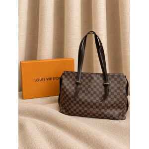 PRE-OWNED LOUIS VUITTON CHELSEA DAMIER