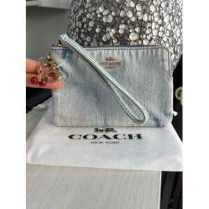 COACH CORNER ZIP POUCH LIGHT DENIM