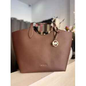 MK MAYA LG TOTE NUTMEG